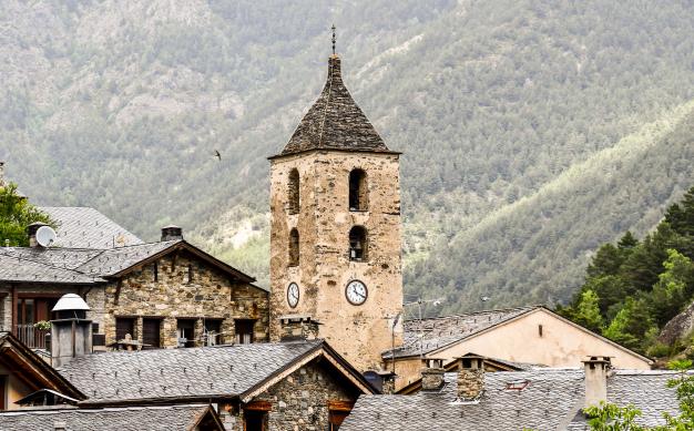 Descobrint l'arquitectura i la història d'Andorra
