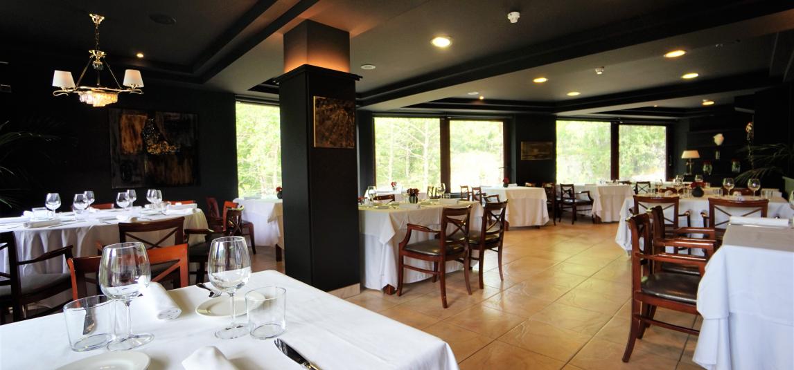 Discover the restaurant of the Hotel & Spa Niunit