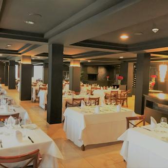 Discover the restaurant of the Hotel & Spa Niunit